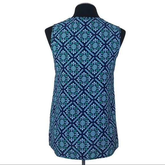 Market & Spruce - Sleeveless Crochet Detail Print Top - Stitch Fix - Picture 6 of 10